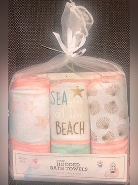 Baby Kiss 3-Pack Hooded Bath Towel Set with "Sea You at the Beach" theme